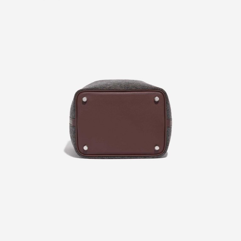 Pre-owned Hermès bag Picotin 18 Felt / Swift Gris Moyen / Havane Brown, Grey Bottom | Sell your designer bag on Saclab.com
