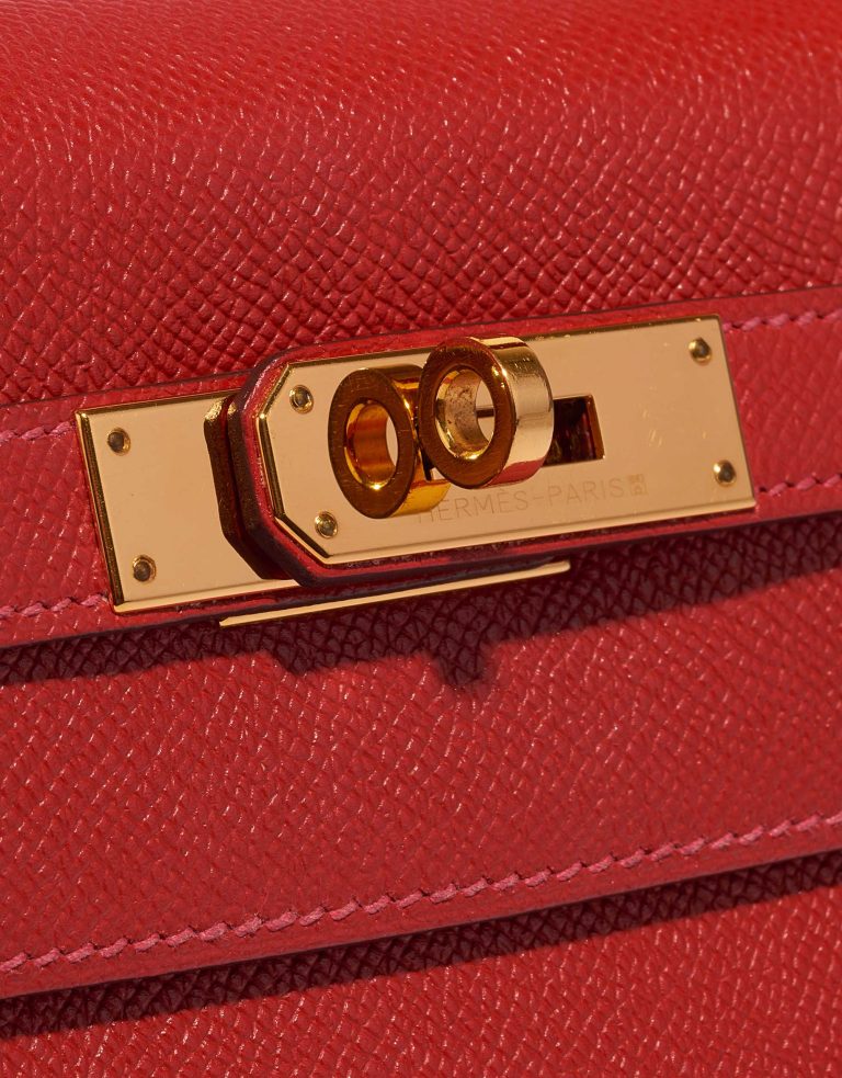 Pre-owned Hermès bag Kelly 32 Epsom Rouge Casaque Red Closing System | Sell your designer bag on Saclab.com