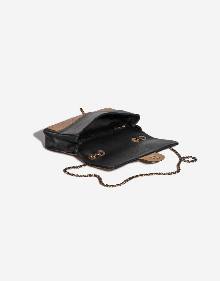Pre-owned Chanel bag Timeless Medium Calf Black / Beige Beige, Black Inside | Sell your designer bag on Saclab.com