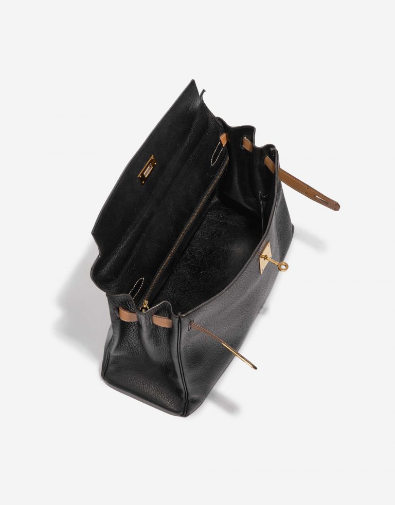 Pre-owned Hermès bag Kelly 32 Ardennes / Barenia Black / Gold Black Inside | Sell your designer bag on Saclab.com
