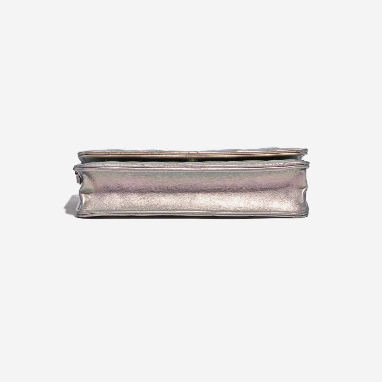 Pre-owned Chanel bag Timeless WOC Lamb Silver Iridescent Silver Bottom | Sell your designer bag on Saclab.com