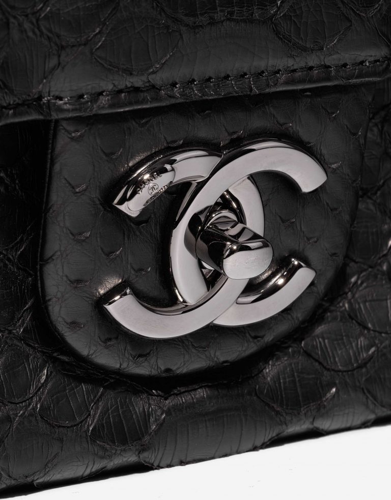Pre-owned Chanel bag Timeless Maxi Python Black Black Closing System | Sell your designer bag on Saclab.com