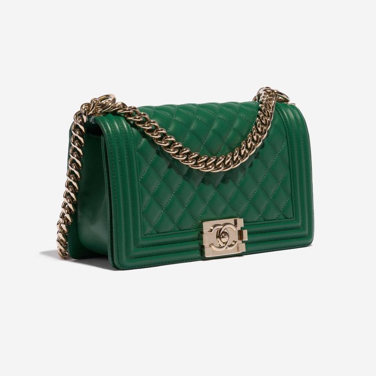 Pre-owned Chanel bag Boy Old Medium Lamb Green Green Side Front | Sell your designer bag on Saclab.com