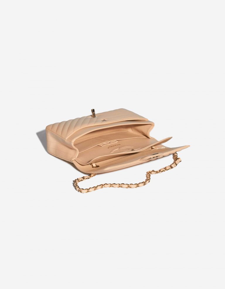Pre-owned Chanel bag Timeless Medium Caviar Nude Beige Inside | Sell your designer bag on Saclab.com
