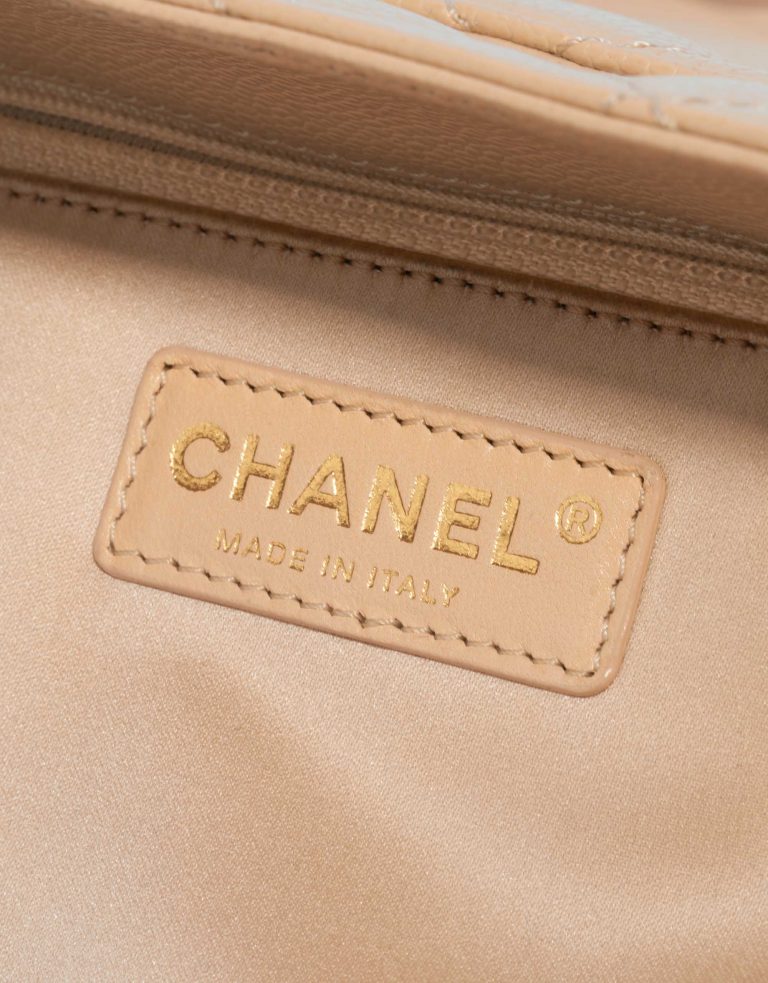 Pre-owned Chanel bag Shopping Tote GST Caviar Beige Beige Logo | Sell your designer bag on Saclab.com