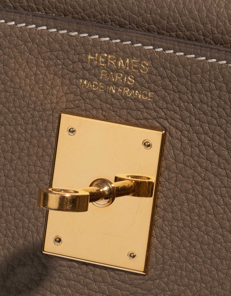 Pre-owned Hermès bag Kelly 35 Togo Etoupe Brown Logo | Sell your designer bag on Saclab.com