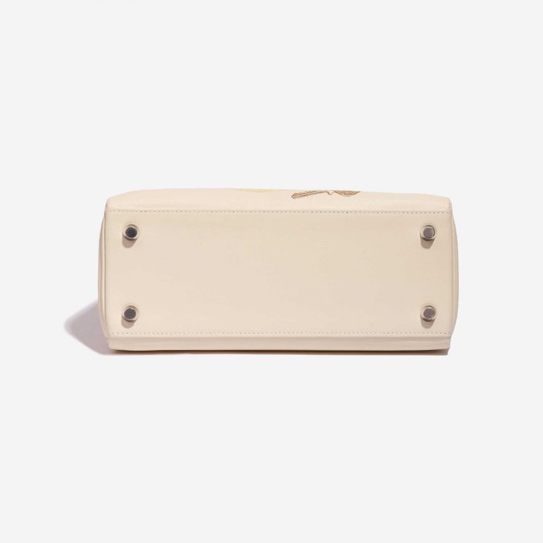Pre-owned Hermès bag Kelly 25 Swift Nata In & Out Beige, White Bottom | Sell your designer bag on Saclab.com