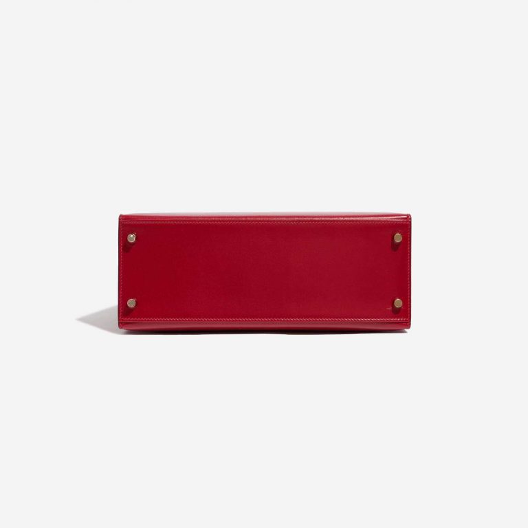 Pre-owned Hermès bag Kelly 28 Tadelakt Rouge Vif Red Bottom | Sell your designer bag on Saclab.com