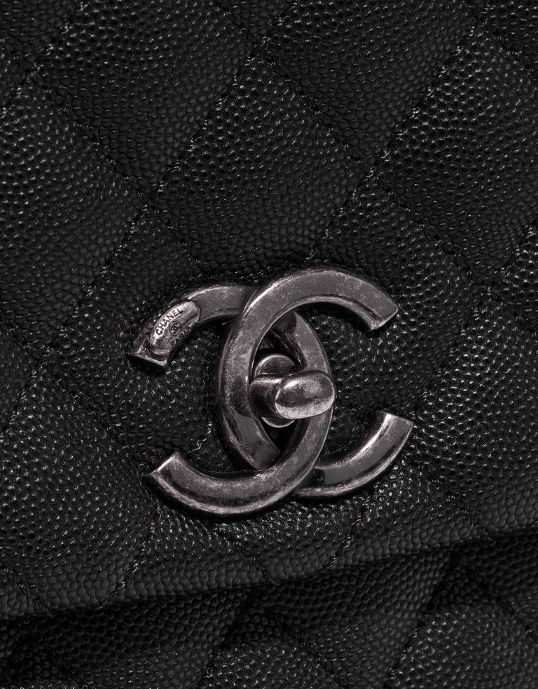 Pre-owned Chanel bag Timeless Handle Large Caviar Black / Burgundy Black Closing System | Sell your designer bag on Saclab.com