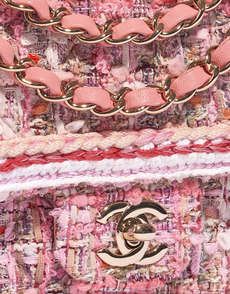 Pre-owned Chanel bag Timeless Medium Tweed Pink Pink Closing System | Sell your designer bag on Saclab.com