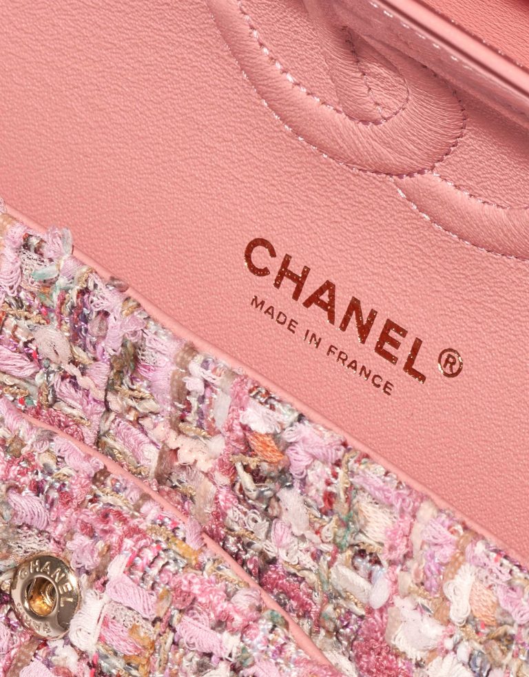 Pre-owned Chanel bag Timeless Medium Tweed Pink Pink Logo | Sell your designer bag on Saclab.com