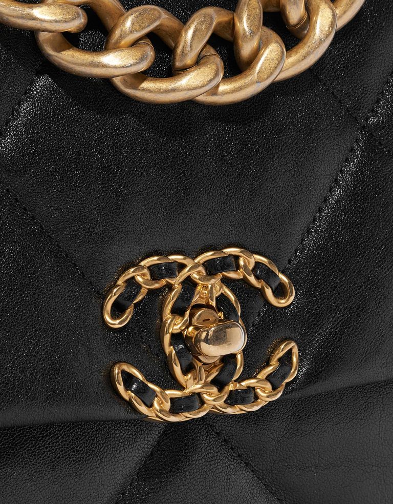 Pre-owned Chanel bag 19 Large Flap Bag Lambskin Black Black Closing System | Sell your designer bag on Saclab.com