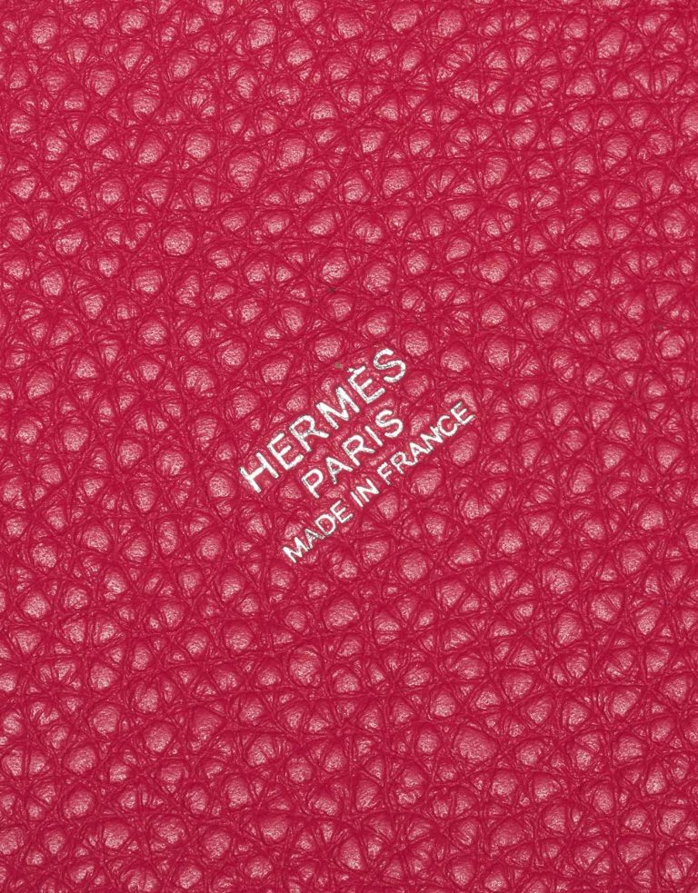 Pre-owned Hermès bag Picotin 18 Taurillon Clemence Bleu Nuit / Rouge Sellier /  Framboise Blue, Pink, Red Logo | Sell your designer bag on Saclab.com