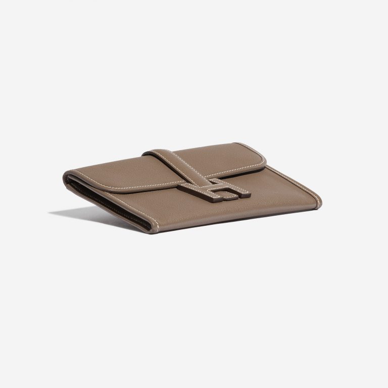 Pre-owned Hermès bag Jige Clutch Mini Chevre Etoupe Brown Bottom | Sell your designer bag on Saclab.com