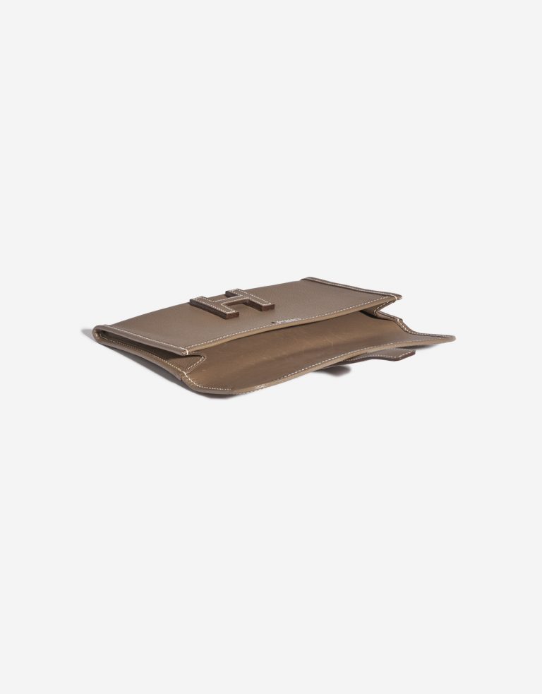 Pre-owned Hermès bag Jige Clutch Mini Chevre Etoupe Brown Inside | Sell your designer bag on Saclab.com