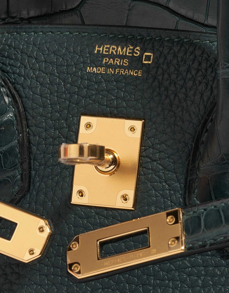 Pre-owned Hermès bag Birkin Touch 25 Togo / Matte Alligator Vert Cypress Green Logo | Sell your designer bag on Saclab.com