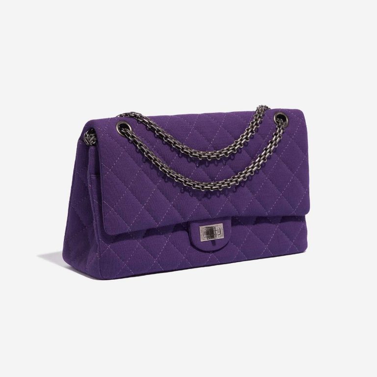 Pre-owned Chanel bag 2.55 Reissue 226 Cotton Purple Violet Side Front | Sell your designer bag on Saclab.com