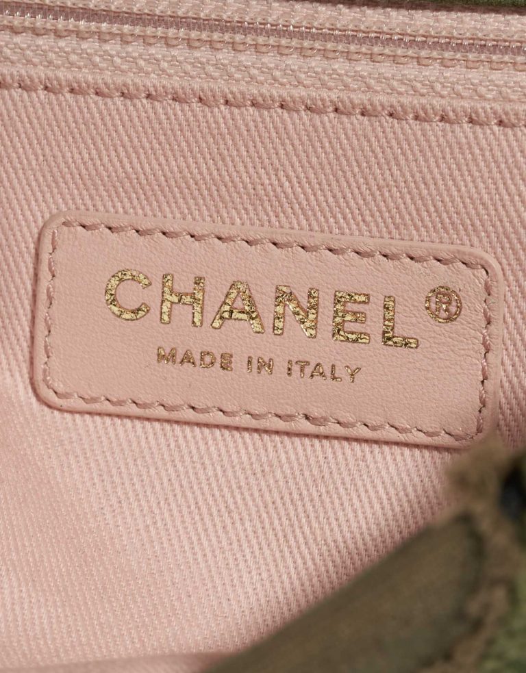 Pre-owned Chanel bag Timeless Medium Chevron Patchwork Canvas Khaki Green Logo | Sell your designer bag on Saclab.com