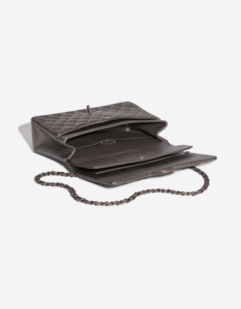 Pre-owned Chanel bag Timeless Maxi Lamb Silver Grey Grey, Silver Inside | Sell your designer bag on Saclab.com