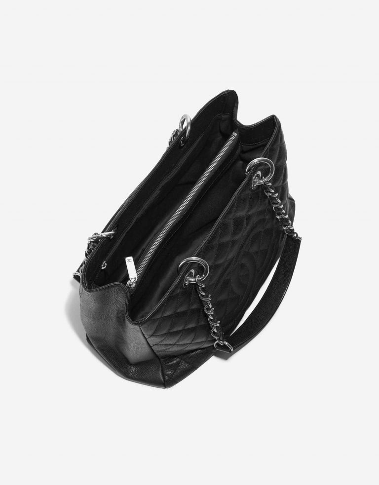 Pre-owned Chanel bag Shopping Tote GST Caviar Black Black Inside | Sell your designer bag on Saclab.com