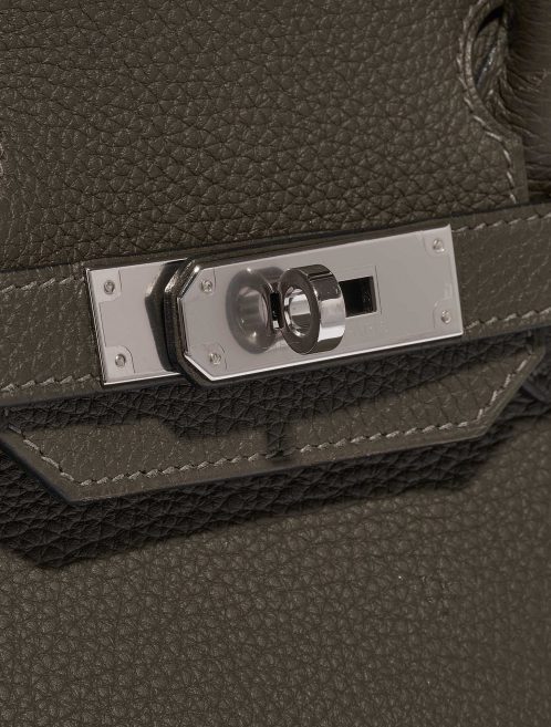 Pre-owned Hermès bag Hermes Birkin 30 Togo Vert Maquis Green Closing System | Sell your designer bag on Saclab.com