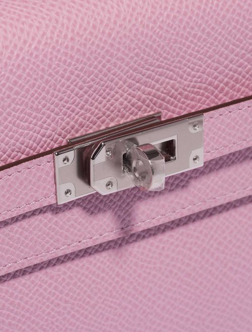 Pre-owned Hermès bag Kelly To Go Epsom Mauve Sylvestre Pink Closing System | Sell your designer bag on Saclab.com