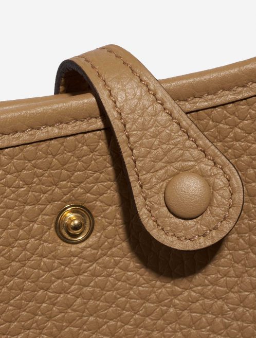 Pre-owned Hermès bag Evelyne 16 Taurillon Clemence Chai Brown Closing System | Sell your designer bag on Saclab.com