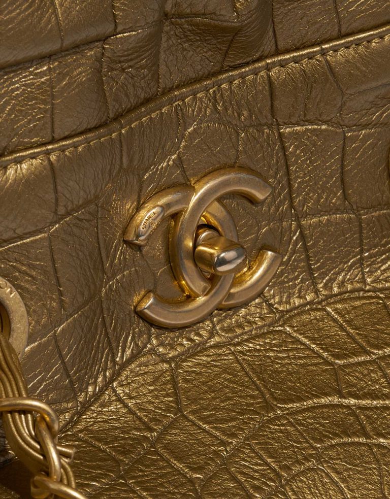 Pre-owned Chanel bag Shopping Tote Calf Gold Gold Closing System | Sell your designer bag on Saclab.com