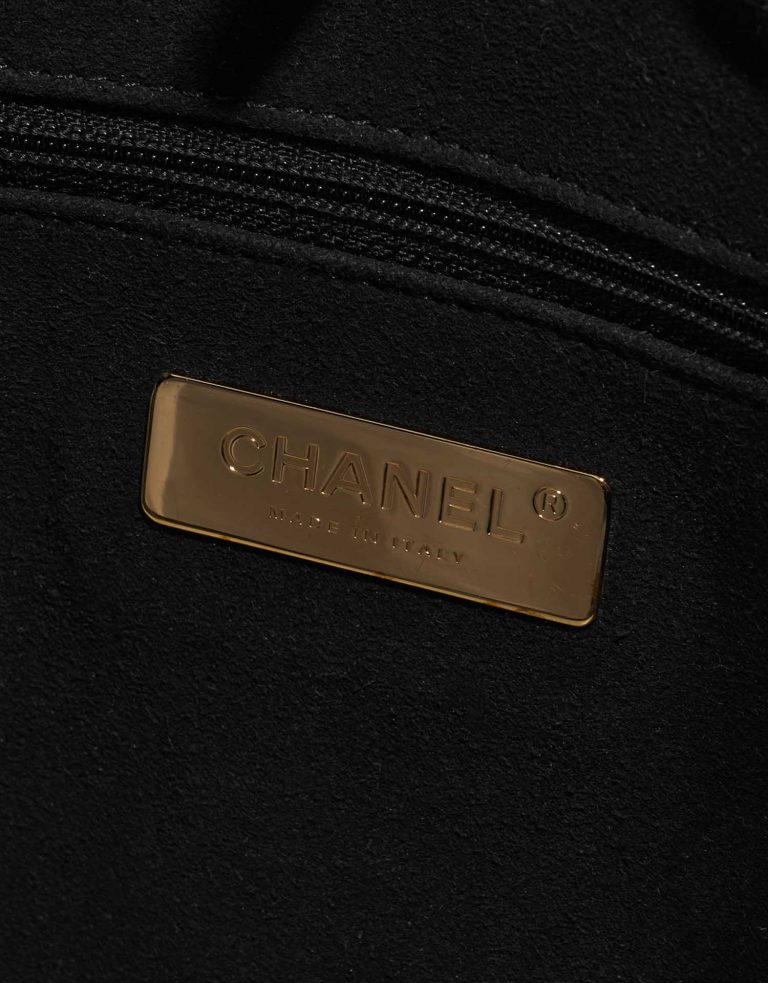 Pre-owned Chanel bag Shopping Tote Calf Gold Gold Logo | Sell your designer bag on Saclab.com