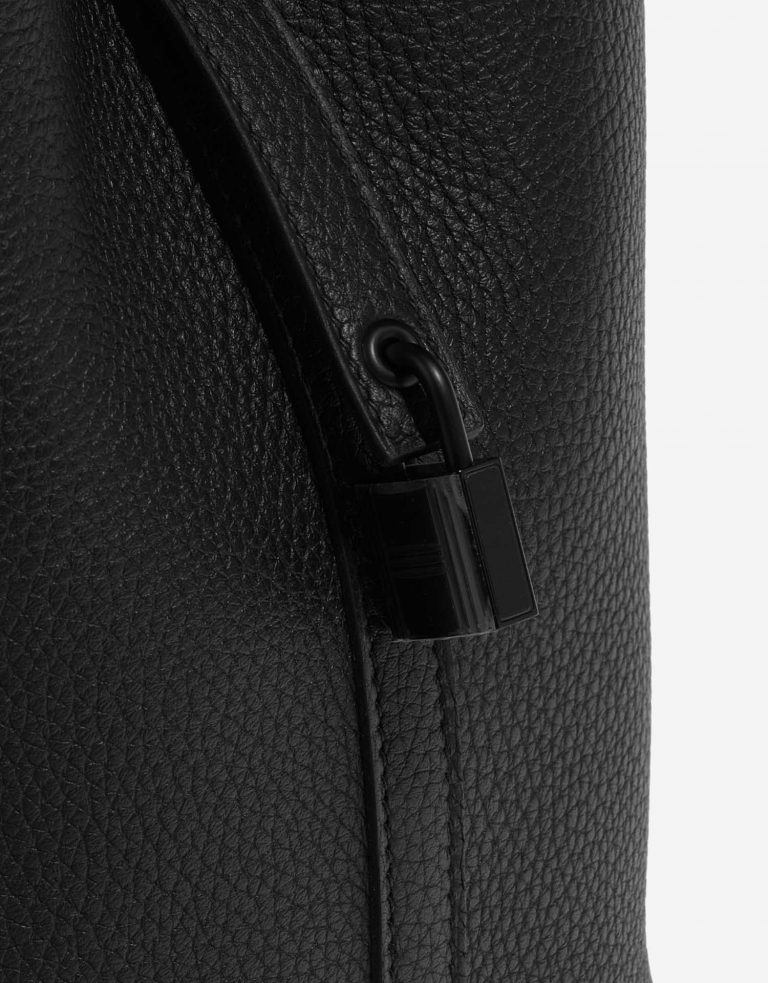 Pre-owned Hermès bag Picotin 18 Taurillon Clemence SO Black Black Closing System | Sell your designer bag on Saclab.com