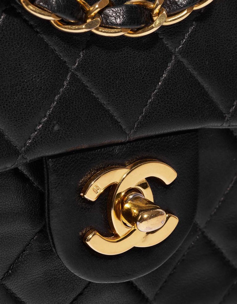 Pre-owned Chanel bag Timeless Mini Square Lamb Black Black Closing System | Sell your designer bag on Saclab.com