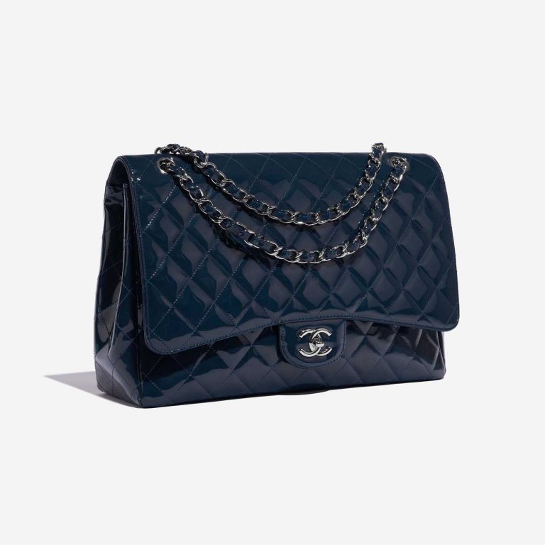 Pre-owned Chanel bag Timeless Maxi Patent Leather Marine Blue Side Front | Sell your designer bag on Saclab.com