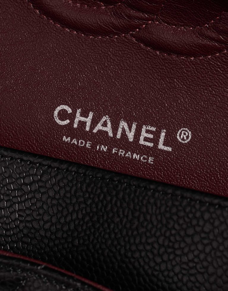 Pre-owned Chanel bag Timeless Medium Caviar Black Black Logo | Sell your designer bag on Saclab.com