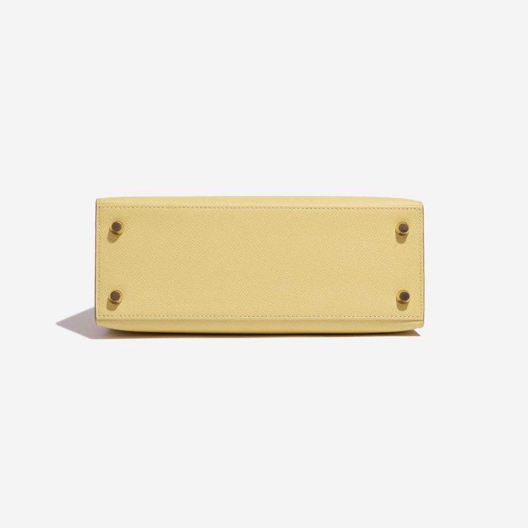 Pre-owned Hermès bag Kelly 25 Epsom Jaune Poussin Yellow Bottom | Sell your designer bag on Saclab.com