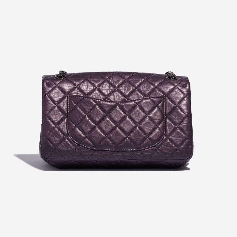 Pre-owned Chanel bag 2.55 Reissue 226 Lamb Mettalic Purple Violet Back | Sell your designer bag on Saclab.com