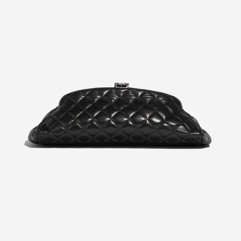 Pre-owned Chanel bag Timeless Clutch Lamb Black Black Back | Sell your designer bag on Saclab.com