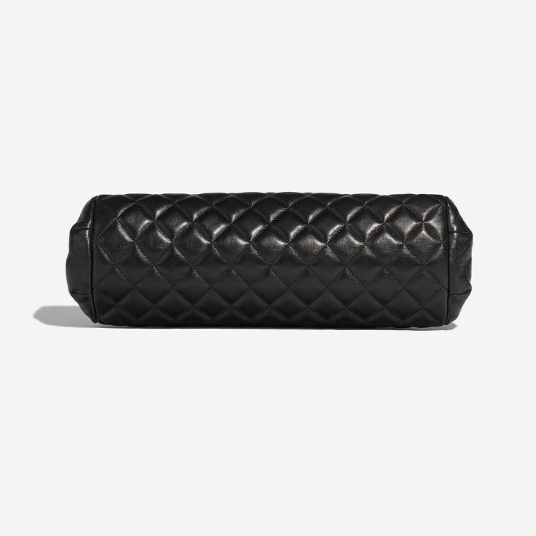 Pre-owned Chanel bag Timeless Clutch Lamb Black Black Bottom | Sell your designer bag on Saclab.com