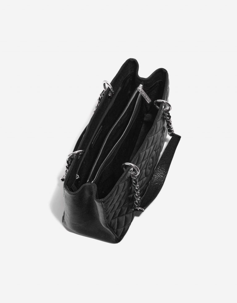 Pre-owned Chanel bag Shopping Tote GST Caviar Black Black Inside | Sell your designer bag on Saclab.com