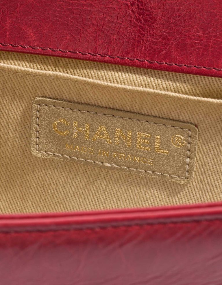 Pre-owned Chanel bag Boy Old Medium Lamb Red Red Logo | Sell your designer bag on Saclab.com