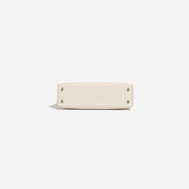 Pre-owned Hermès bag Kelly Mini Epsom Nata Beige Bottom | Sell your designer bag on Saclab.com
