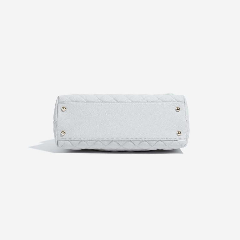 Pre-owned Chanel bag Timeless Handle Medium Caviar Light Grey Grey, White Bottom | Sell your designer bag on Saclab.com