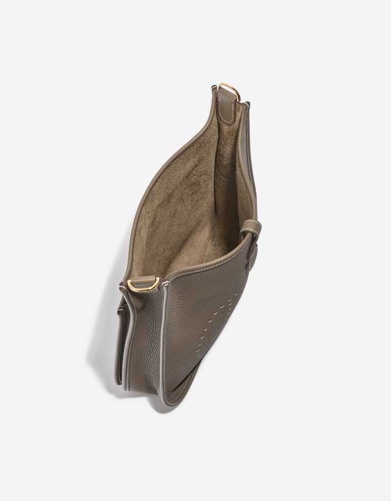 Pre-owned Hermès bag Evelyne 29 Taurillon Clemence Etoupe Beige Inside | Sell your designer bag on Saclab.com