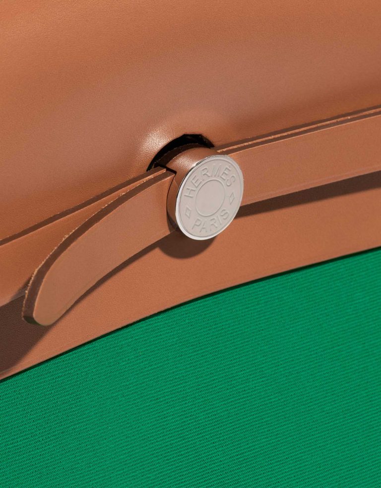 Pre-owned Hermès bag Herbag 39 Vache Hunter / Toile Vert Menthe / Bleu Aztèque / Gold Green, Multicolour Closing System | Sell your designer bag on Saclab.com