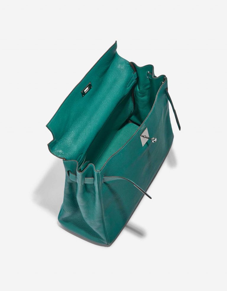 Pre-owned Hermès bag Kelly 35 Chevre Mysore Blue Paon Blue, Green Inside | Sell your designer bag on Saclab.com