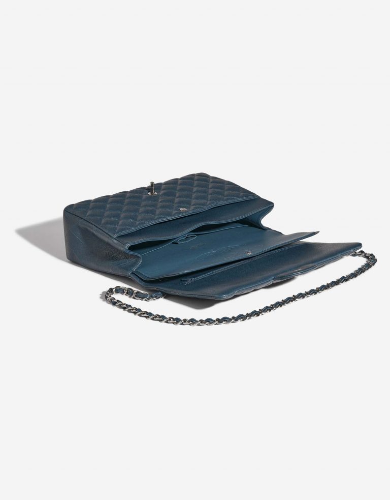 Pre-owned Chanel bag Timeless Maxi Caviar Pearly Blue Blue Inside | Sell your designer bag on Saclab.com