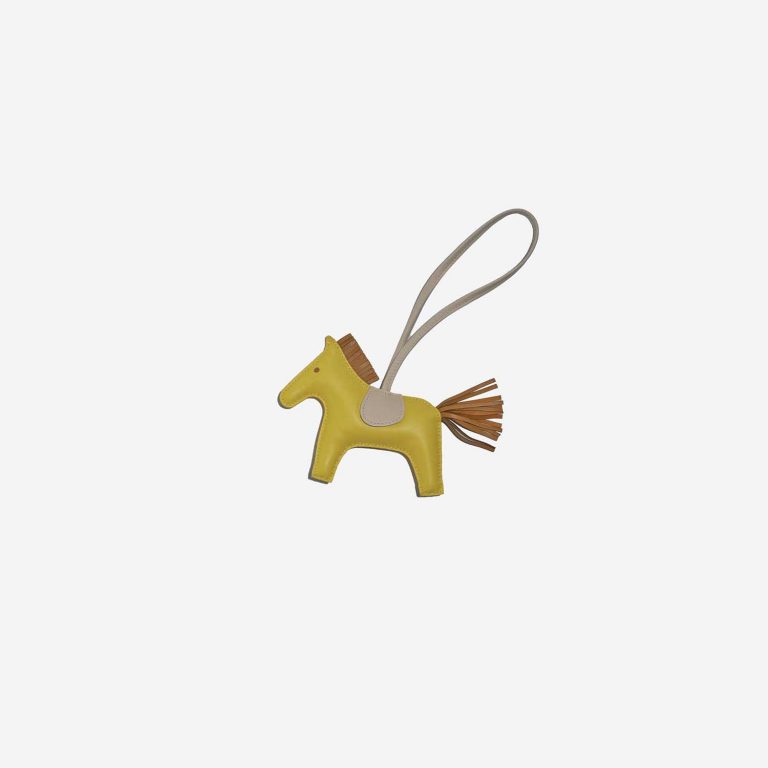 Pre-owned Hermès bag Rodeo MM Milo Jaune de Naples / Craie / Sesame Yellow Front | Sell your designer bag on Saclab.com