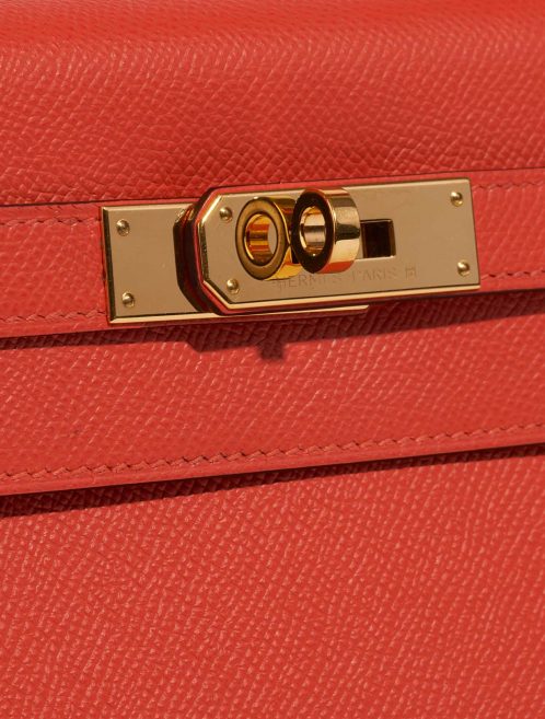 Pre-owned Hermès bag Kelly 28 Epsom Capucine Orange Closing System | Sell your designer bag on Saclab.com
