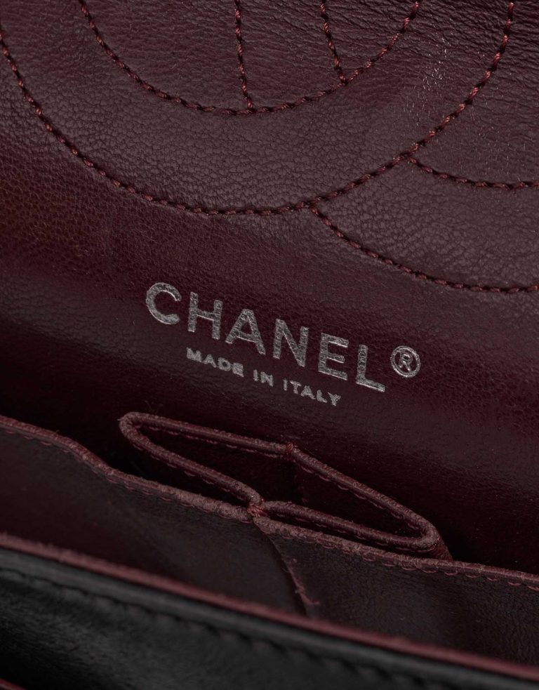 Pre-owned Chanel bag 2.55 Reissue 226 Lamb Black Black Logo | Sell your designer bag on Saclab.com
