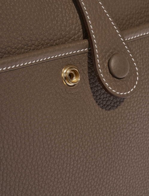 Pre-owned Hermès bag Evelyne 29 Taurillon Clemence Etoupe Brown, Grey Closing System | Sell your designer bag on Saclab.com