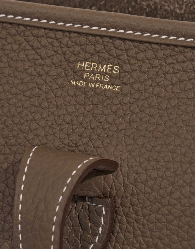 Pre-owned Hermès bag Evelyne 29 Taurillon Clemence Etoupe Brown, Grey Logo | Sell your designer bag on Saclab.com